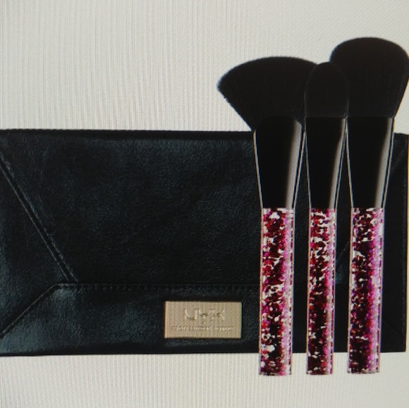 NYX Other - NYX best face forward brush kit